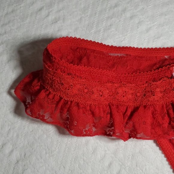 Aerie Flutter Lace Lengerie Thongs- XS - Picture 4 of 10